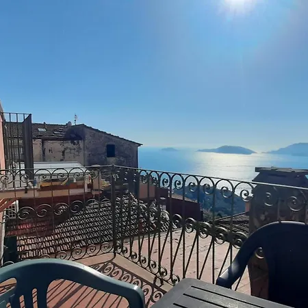 La Serra, Tipica Terratetto Ligure Affacciata Sul Golfo Dei Poeti דירה